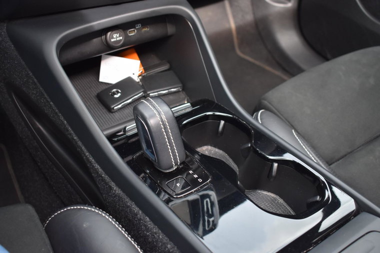 Vehicle Image 21