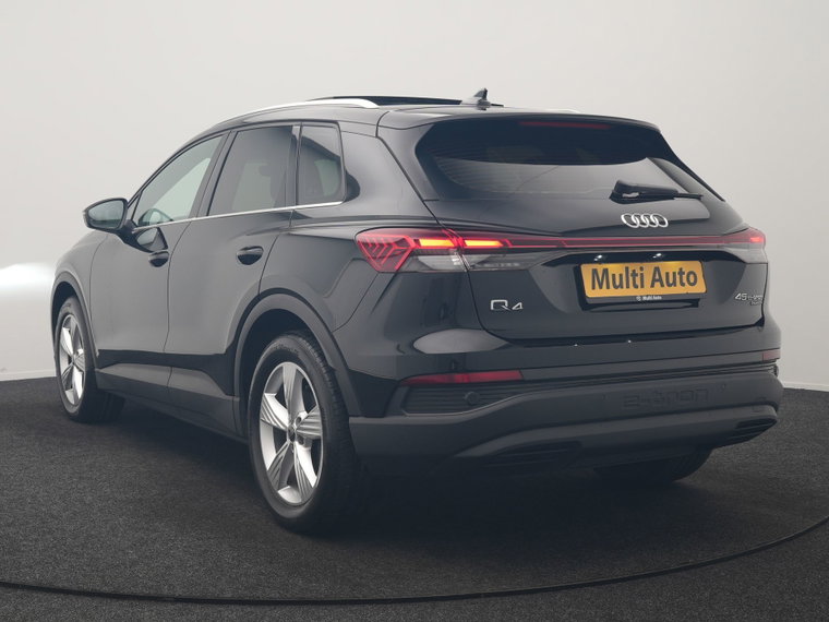 Vehicle Image 17