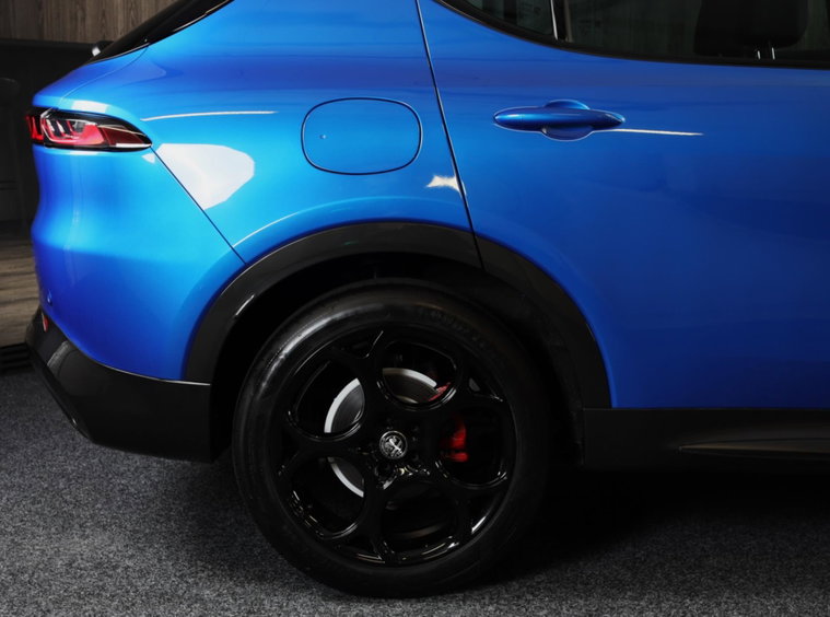 Vehicle Image 35