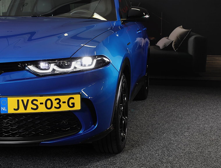 Vehicle Image 37