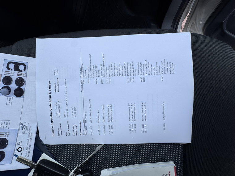Vehicle Image 37