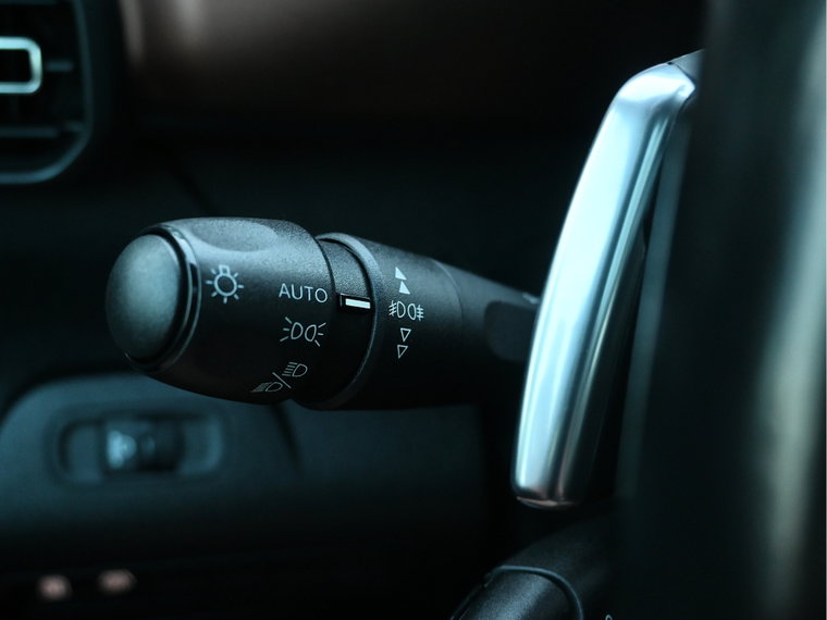 Vehicle Image 23