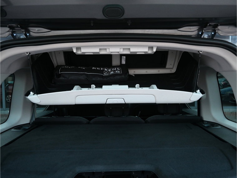 Vehicle Image 35