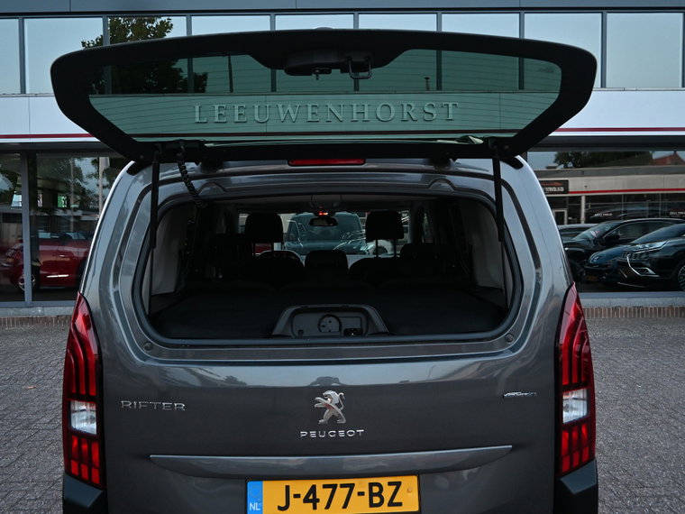 Vehicle Image 38