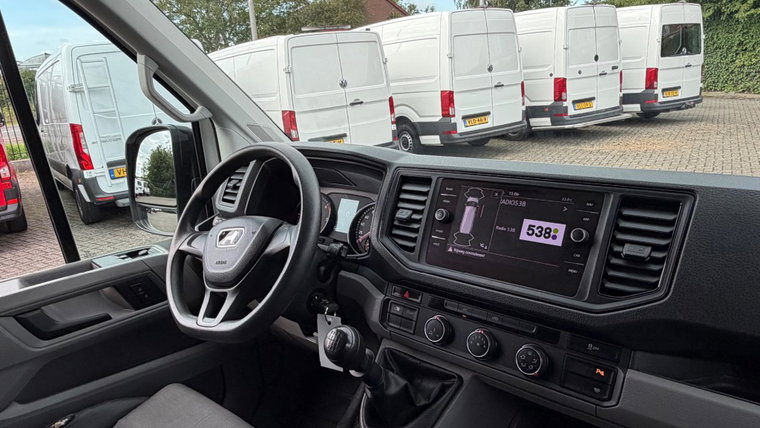 Vehicle Image 8