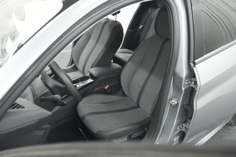 Vehicle Image 31