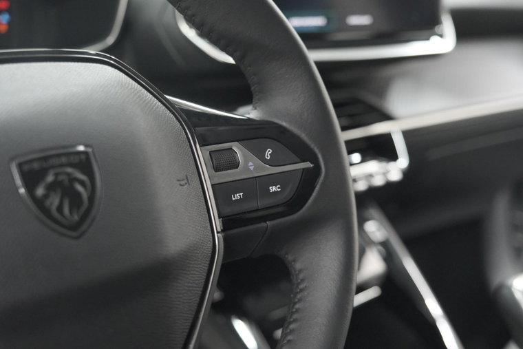Vehicle Image 37