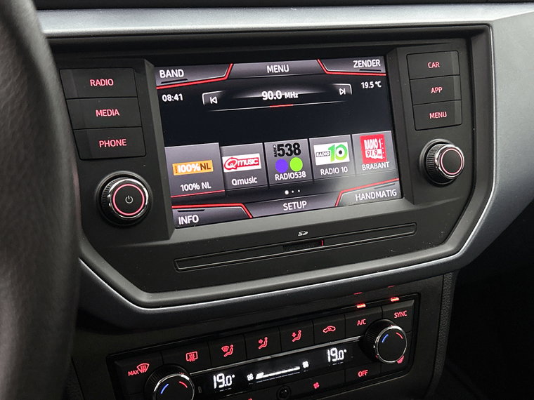 Vehicle Image 19