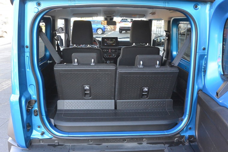 Vehicle Image 11
