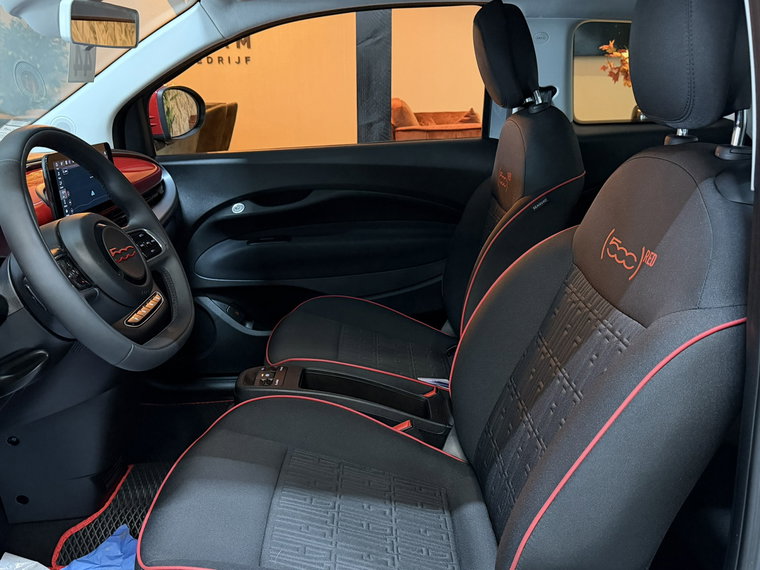 Vehicle Image 22