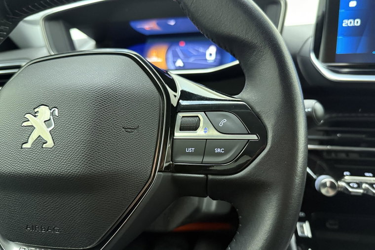 Vehicle Image 22
