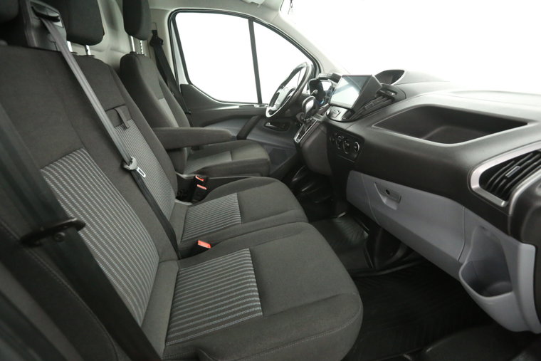 Vehicle Image 25