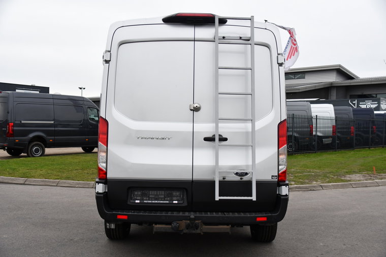 Vehicle Image 34