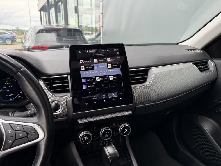 Vehicle Image 22