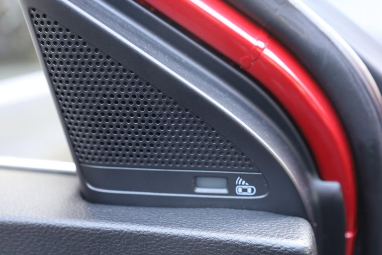 Vehicle Image 30