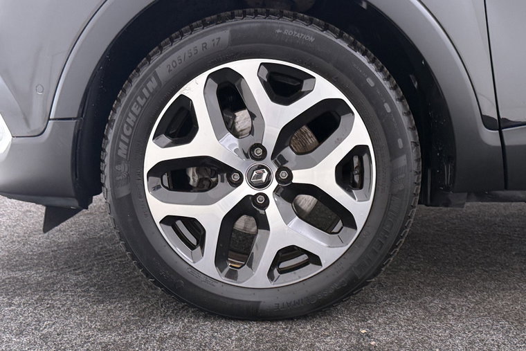 Vehicle Image 33