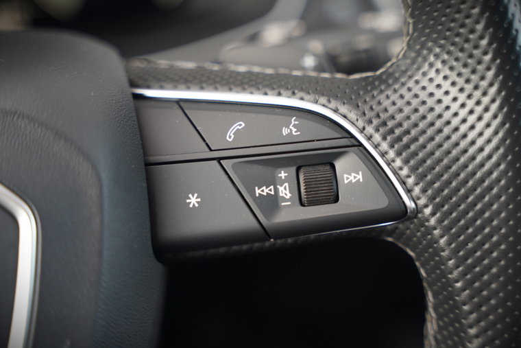 Vehicle Image 38