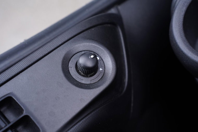 Vehicle Image 36