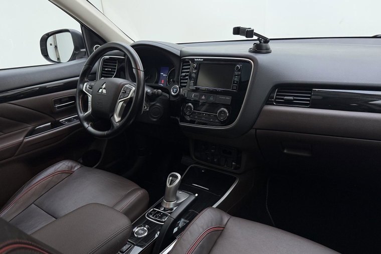 Vehicle Image 19