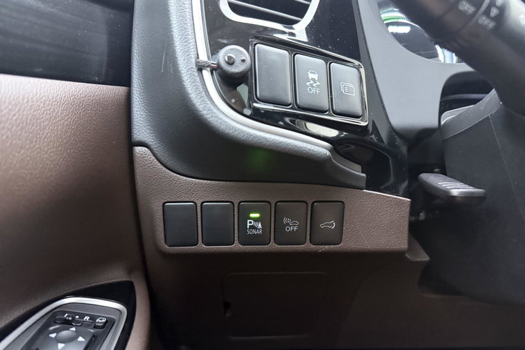 Vehicle Image 24