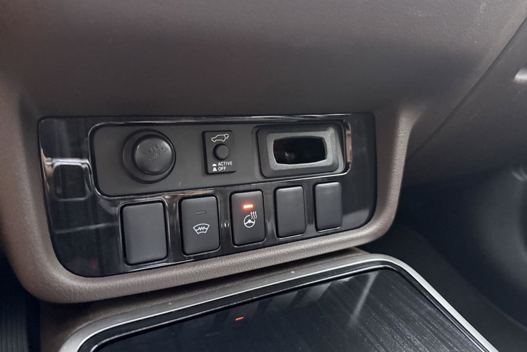Vehicle Image 33