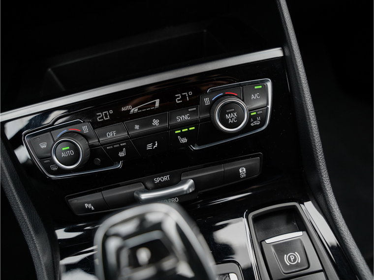 Vehicle Image 45