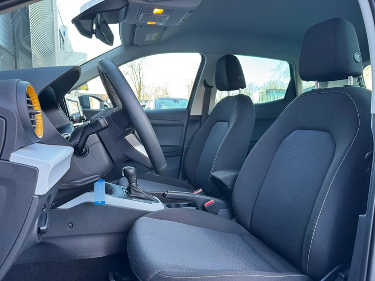 Vehicle Image 21
