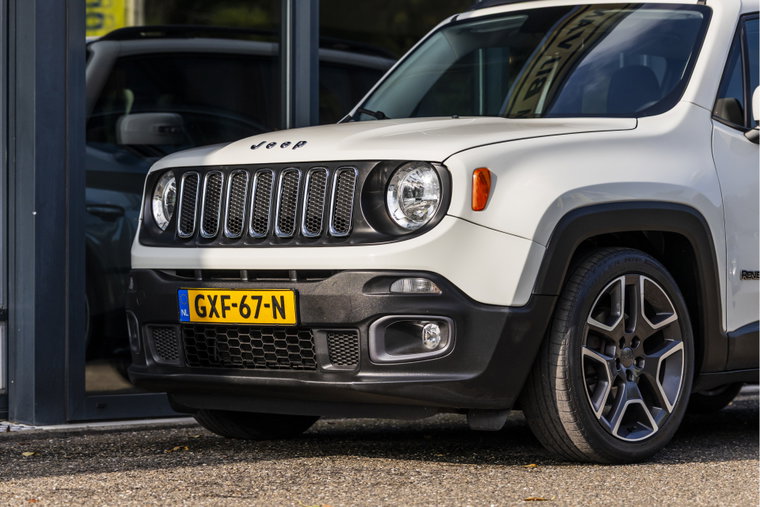 Vehicle Image 11