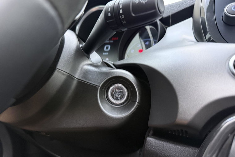 Vehicle Image 27