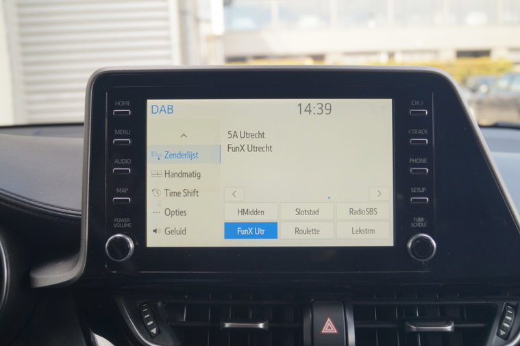 Vehicle Image 21