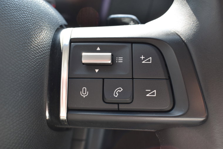 Vehicle Image 16