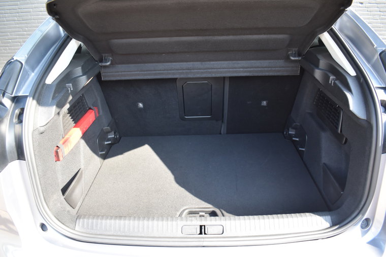 Vehicle Image 36