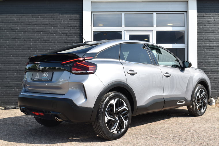 Vehicle Image 37