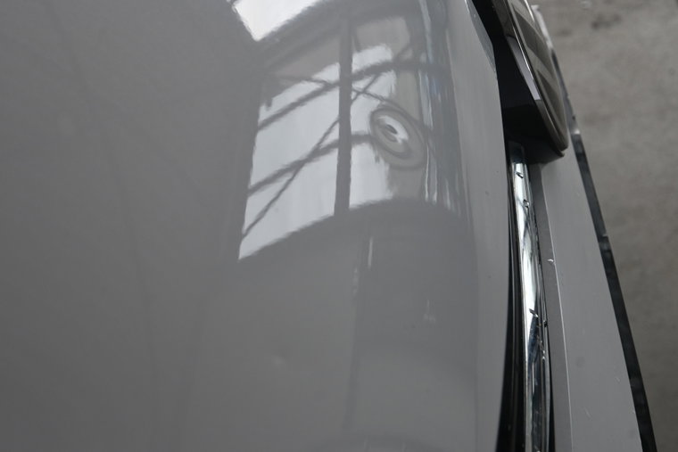 Vehicle Image 32