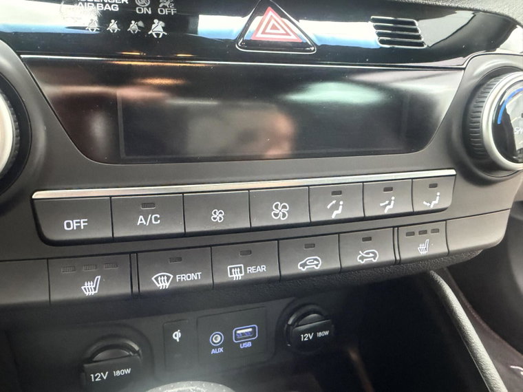 Vehicle Image 37