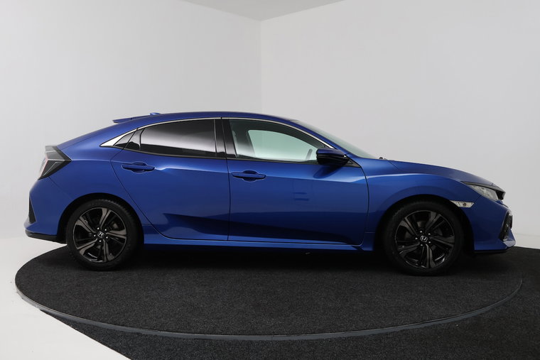 Vehicle Image 15