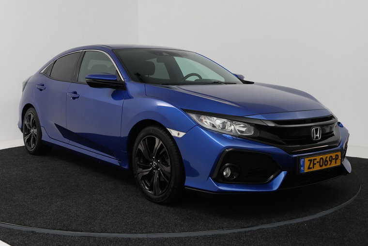 Vehicle Image 21