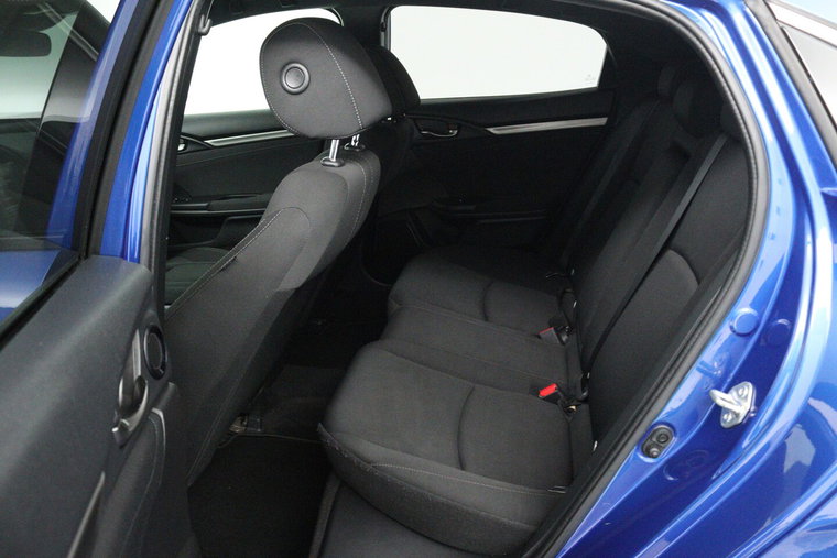 Vehicle Image 23