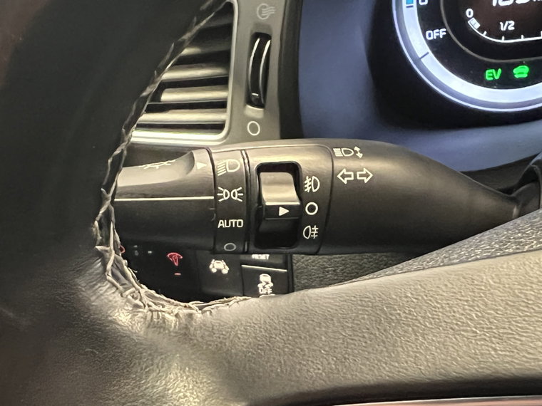 Vehicle Image 24