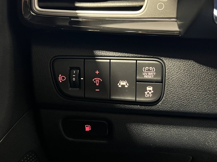 Vehicle Image 26