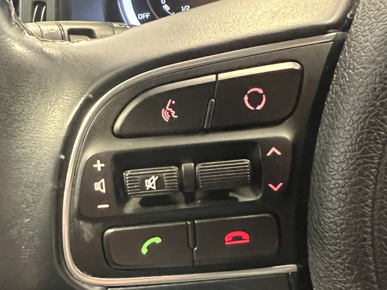 Vehicle Image 28