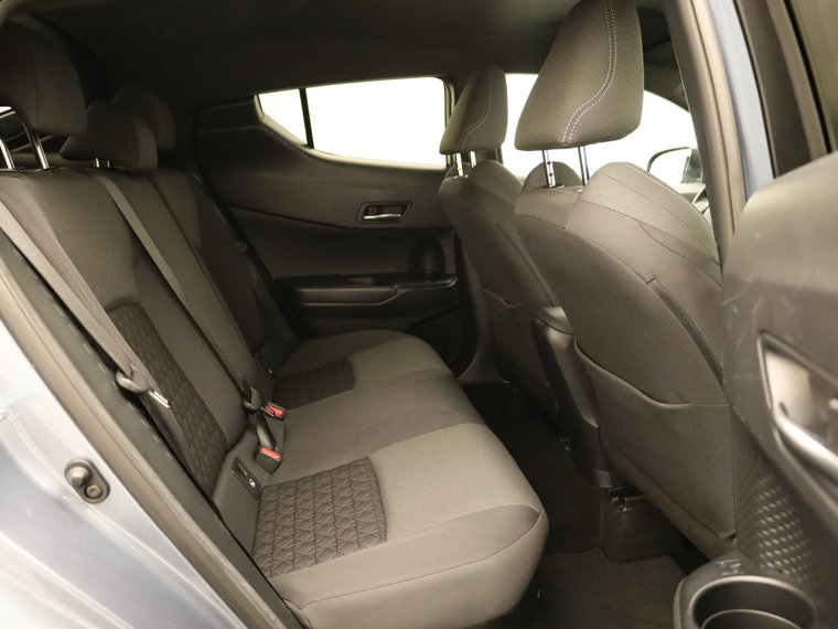 Vehicle Image 19