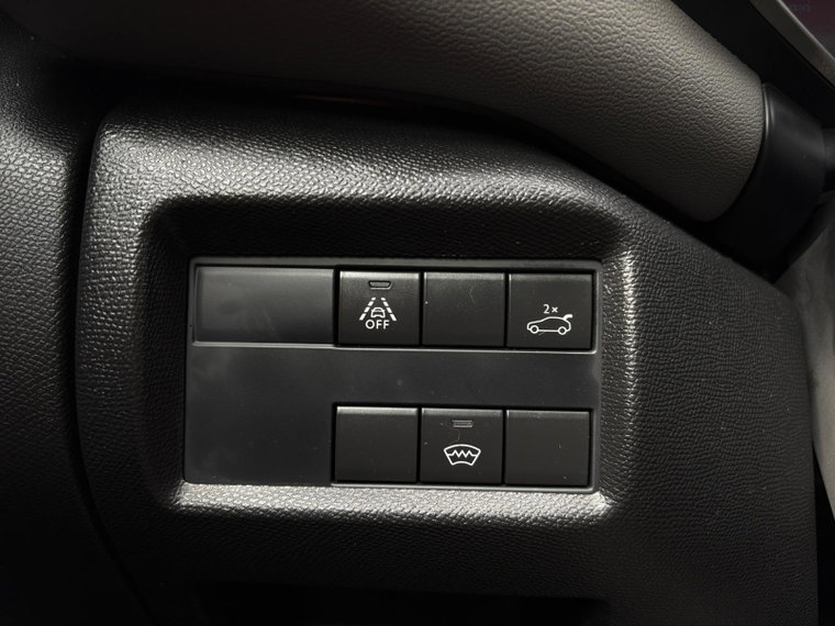 Vehicle Image 24