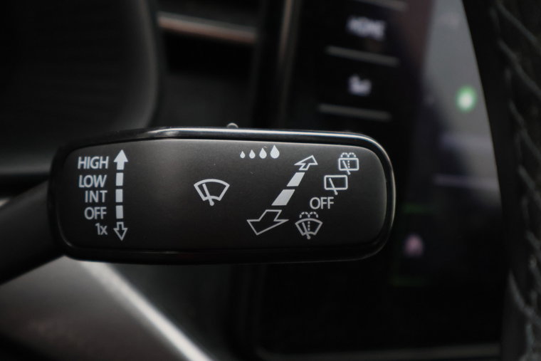 Vehicle Image 37