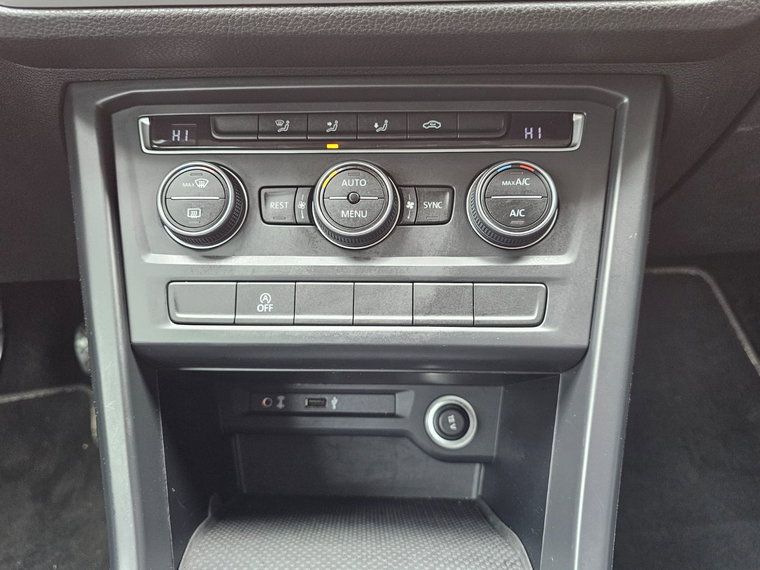 Vehicle Image 27