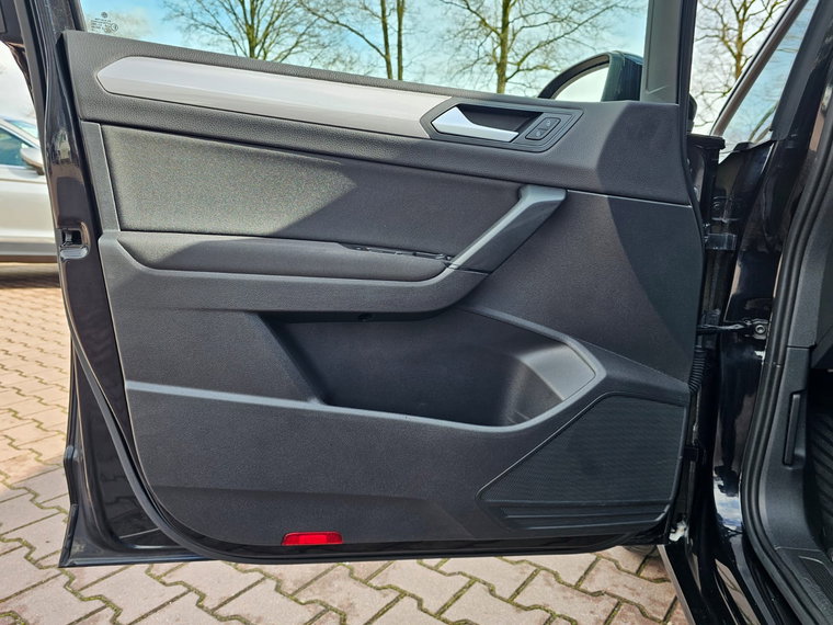 Vehicle Image 50