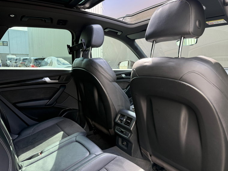 Vehicle Image 36