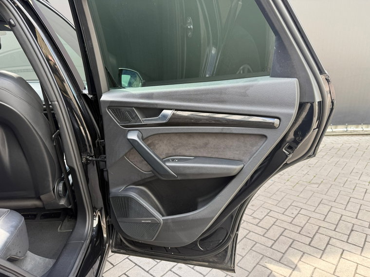 Vehicle Image 37