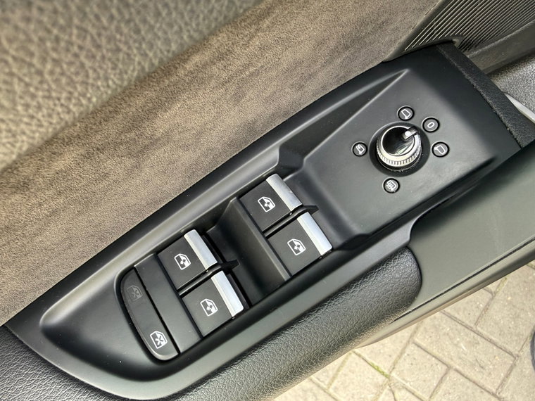 Vehicle Image 45