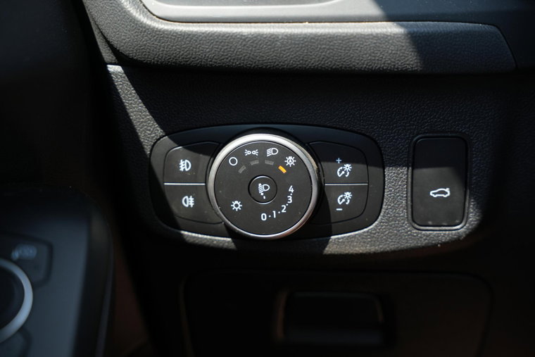 Vehicle Image 36